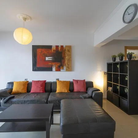 וילה Excellent 4 Bedrooms Mestana Modern Interiors פלאיה בלנקה