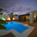 Excellent 4 Bedrooms Mestana Modern Interiors Playa Blanca (Lanzarote)