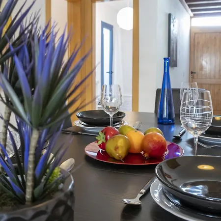 Excellent 4 Bedrooms Mestana Modern Interiors Βίλα