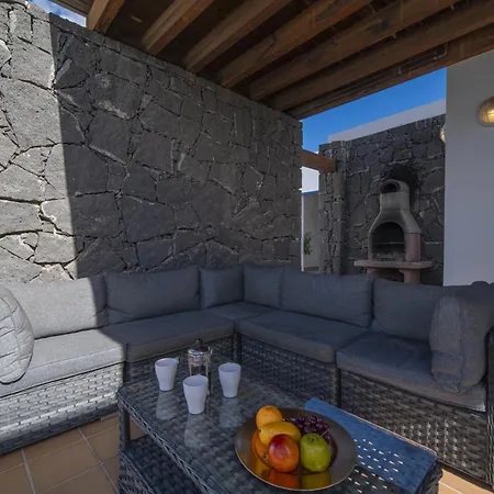 Excellent 4 Bedrooms Mestana Modern Interiors Βίλα Πλάγια Μπλάνκα