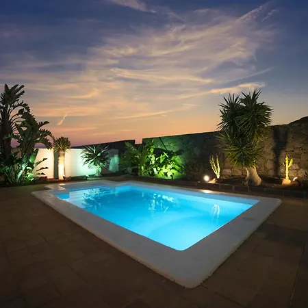 Excellent 4 Bedrooms Mestana Modern Interiors *