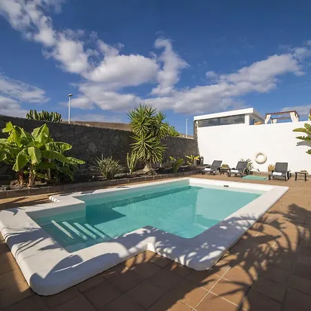 Excellent 4 Bedrooms Mestana Modern Interiors Willa Playa Blanca (Lanzarote)