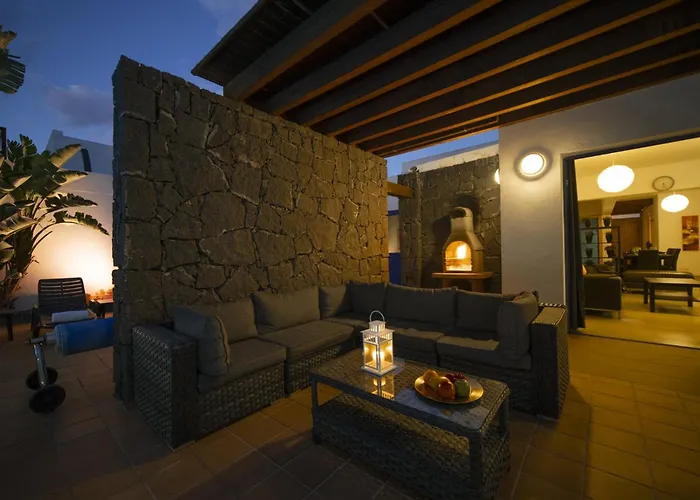 Villa Excellent 4 Bedrooms Mestana Modern Interiors Playa Blanca (Lanzarote)