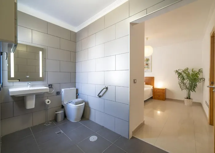 Villa Excellent 4 Bedrooms Mestana Modern Interiors *