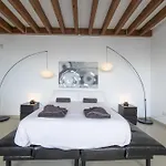 فيلة Excellent 4 Bedrooms Mestana Modern Interiors *